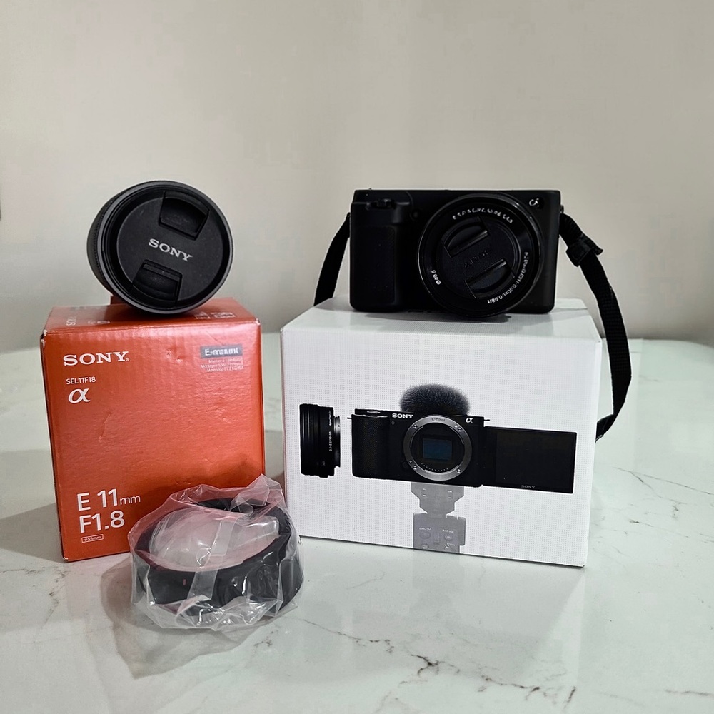 Sony ZV-E10 w/ 16-50mm F3.5-5.6 OSS & Sony E 11mm F1.8 APS-C Ultra Wide Lens